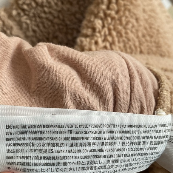 Hollister Teddy Pull Over Sweater Tan Brown Size small - Picture 12 of 15